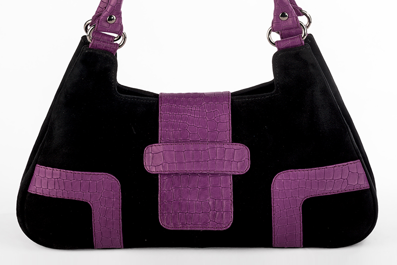 Mauve purple and matt black women's dress handbag, matching pumps and belts. Rear view - Florence KOOIJMAN